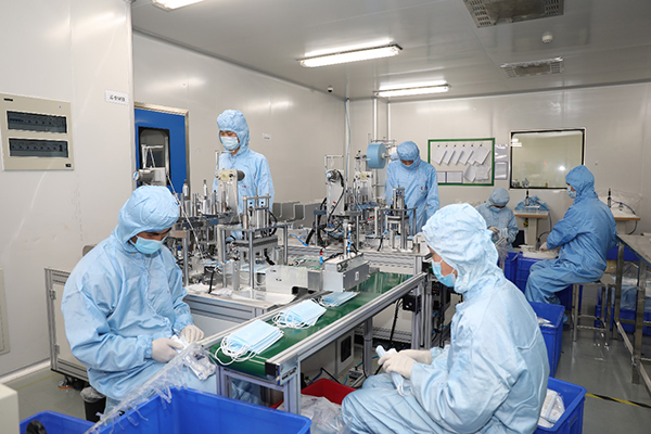 2月11日，面對當前“新型冠狀病毒肺炎疫情”防控進入關鍵期，醫療防護物資嚴重短缺的局面，華仁藥業作為國有控股醫藥上市企業，積極響應國家和地方政府的號召，以實際行動支持新型冠狀